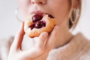 cherry oatmeal bar, cherry glaze, cherries for optimal health,